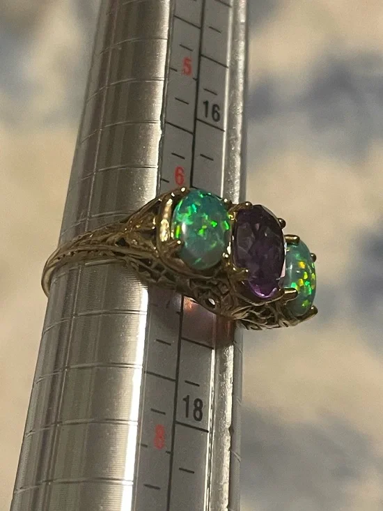 Vintage 10K Gold Opal and Amethyst  Ring size 7 - Picture 5 of 13